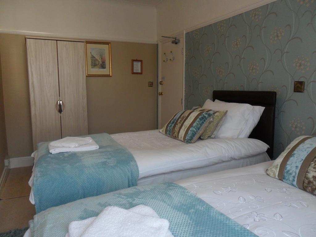 Cleave Court Guest House Llandudno Bagian luar foto